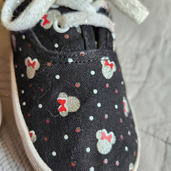 Minnie Mouse shoes - Picture 7 of 7